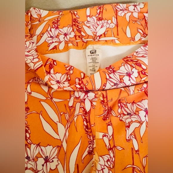 Fabletics Define PowerHold High-Waisted 7/8 Legging, Orange Poetic Posy, Size L - Picture 6 of 6